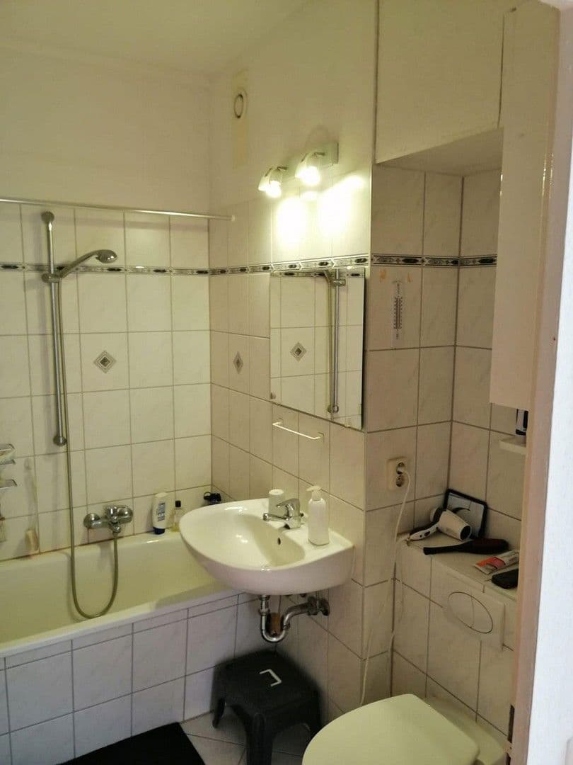 Pronájem bytu 3+1 60 m², Fritz-Simon-Str. 47, Leipzig, Sasko Pronájem bytu 3+1 60 m², Fritz-Simon-Str. 47, Leipzig, Sasko