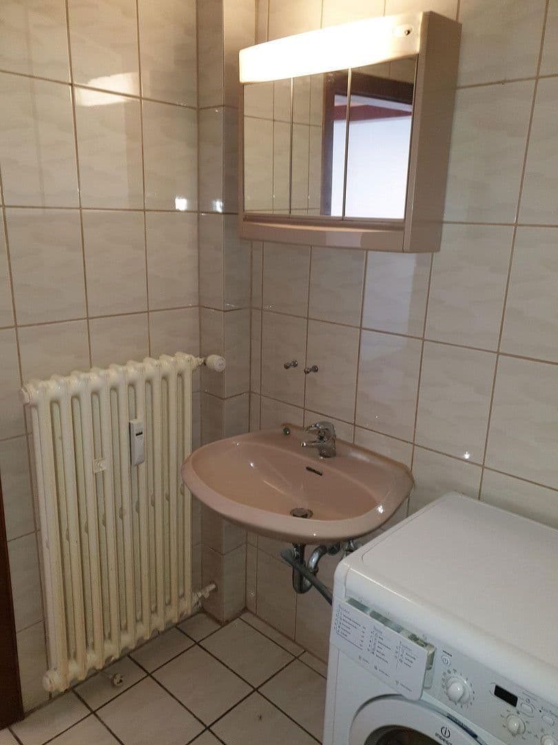 Pronájem bytu 2+1 55 m², Von-der-Mark-Straße 31, Duisburg, Severní Porýní-Vestfálsko Pronájem bytu 2+1 55 m², Von-der-Mark-Straße 31, Duisburg, Severní Porýní-Vestfálsko