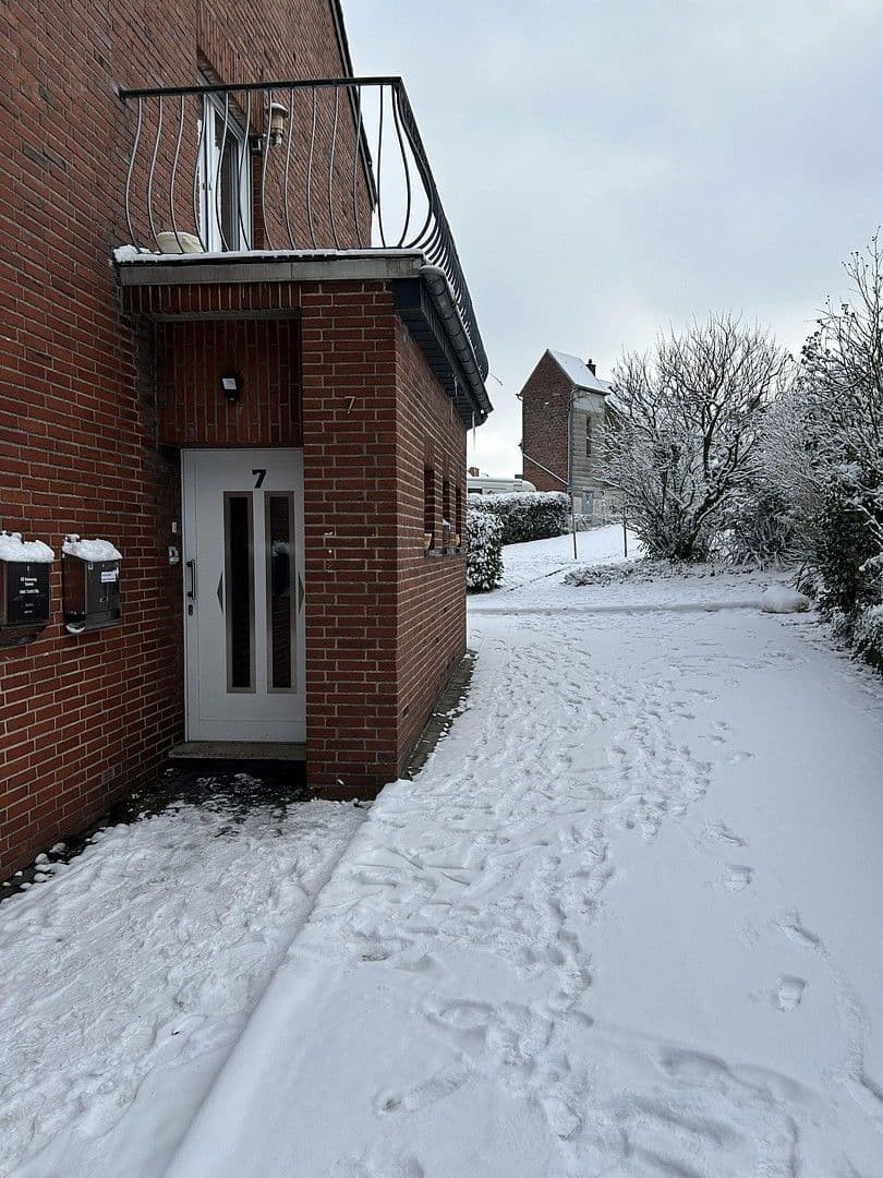 Prodej domu 144 m², pozemek 540 m², Pastoratsweg, Cáchy, Severní Porýní-Vestfálsko Prodej domu 144 m², pozemek 540 m², Pastoratsweg, Cáchy, Severní Porýní-Vestfálsko