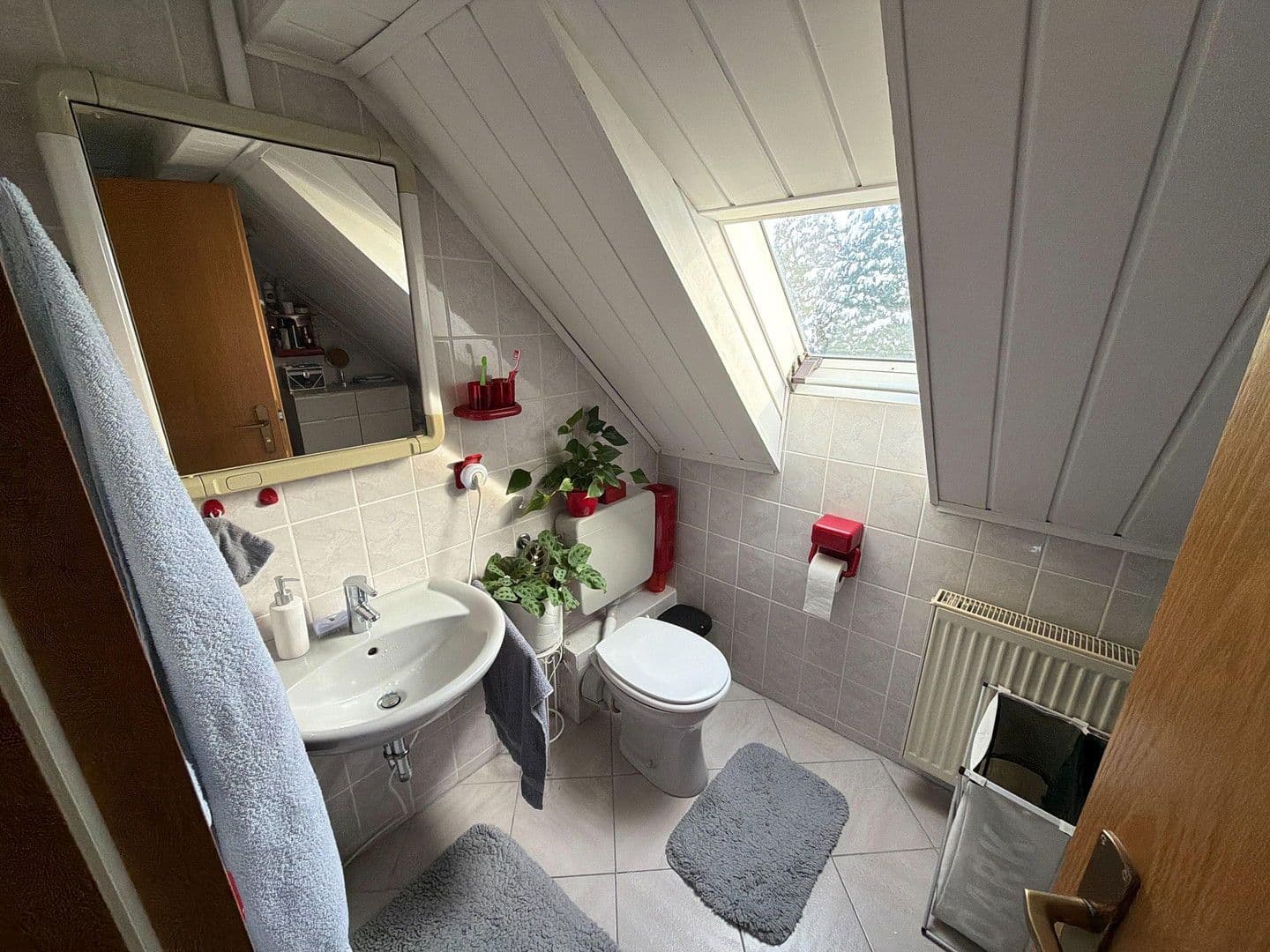 Pronájem bytu 4+1 107 m², Am Rübenstein 3, Ebsdorfergrund, Hessen Pronájem bytu 4+1 107 m², Am Rübenstein 3, Ebsdorfergrund, Hessen