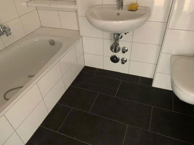 Prodej bytu 2+1 51 m², Fürstenfeldbruck, Bavorsko Prodej bytu 2+1 51 m², Fürstenfeldbruck, Bavorsko