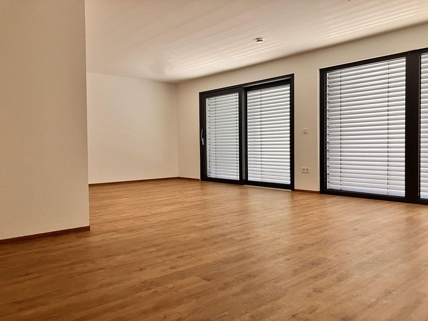 Pronájem bytu 3+kk 108 m², Harthäuser Straße 18, Igersheim, Bádensko-Württembersko Pronájem bytu 3+kk 108 m², Harthäuser Straße 18, Igersheim, Bádensko-Württembersko