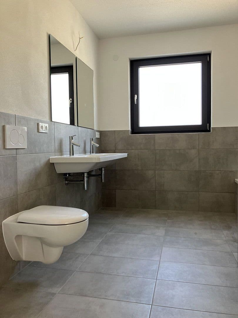 Pronájem bytu 3+kk 108 m², Harthäuser Straße 18, Igersheim, Bádensko-Württembersko Pronájem bytu 3+kk 108 m², Harthäuser Straße 18, Igersheim, Bádensko-Württembersko