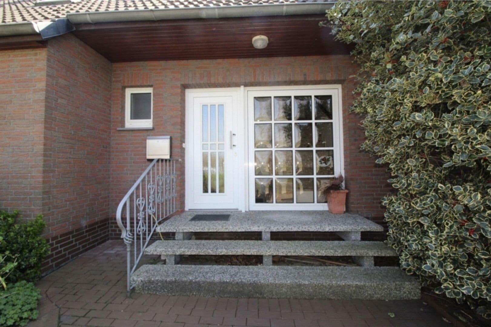 Prodej domu 315 m², pozemek 700 m², Mittelweg 45, Stuhr, Dolní Sasko Prodej domu 315 m², pozemek 700 m², Mittelweg 45, Stuhr, Dolní Sasko