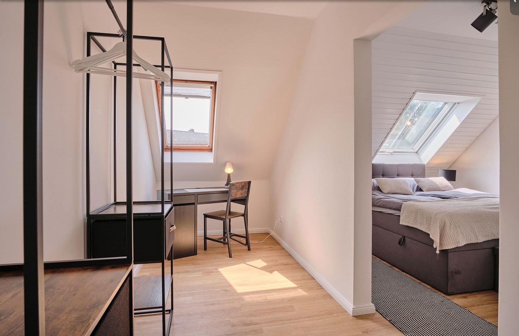 Prodej domu 315 m², pozemek 700 m², Mittelweg 45, Stuhr, Dolní Sasko Prodej domu 315 m², pozemek 700 m², Mittelweg 45, Stuhr, Dolní Sasko