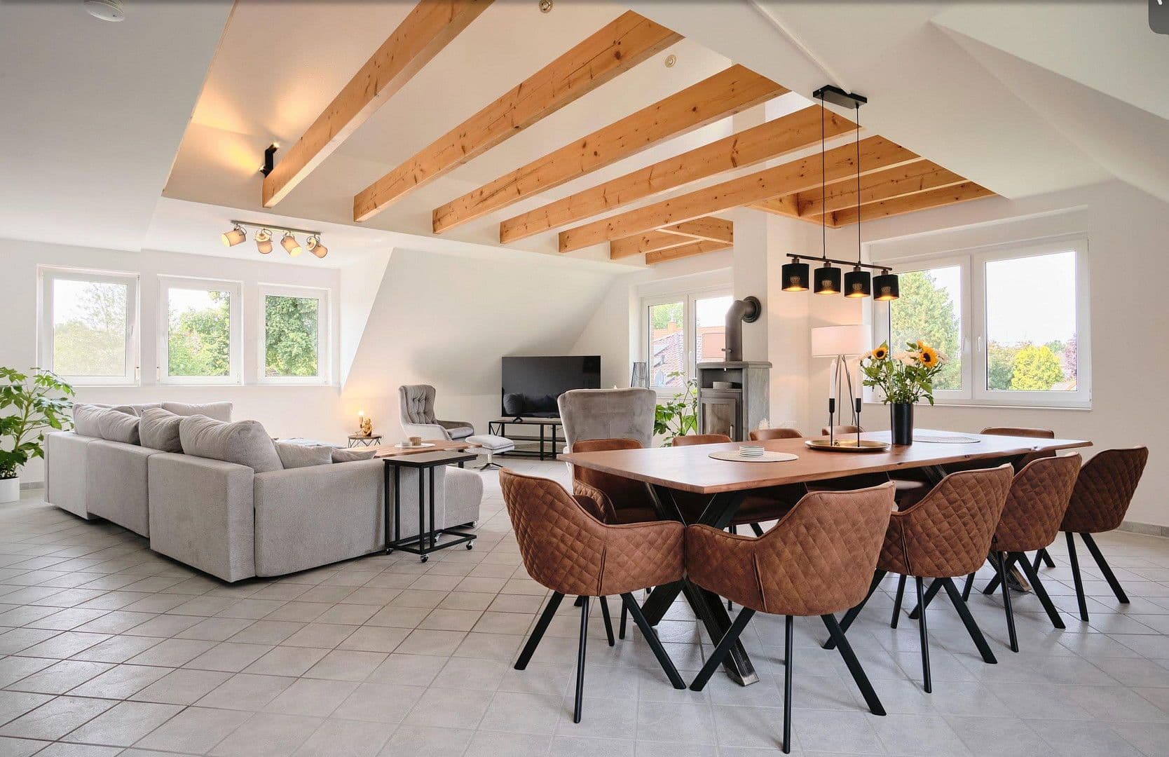 Prodej domu 315 m², pozemek 700 m², Mittelweg 45, Stuhr, Dolní Sasko Prodej domu 315 m², pozemek 700 m², Mittelweg 45, Stuhr, Dolní Sasko