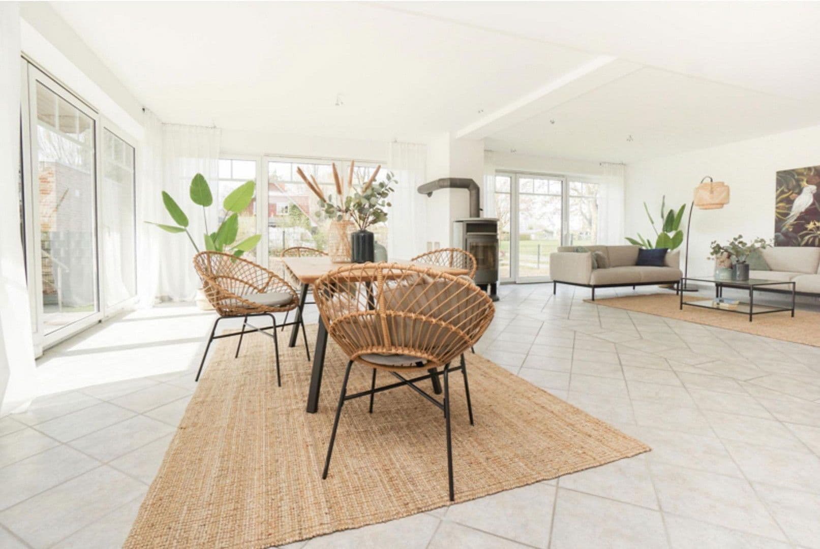 Prodej domu 315 m², pozemek 700 m², Mittelweg 45, Stuhr, Dolní Sasko Prodej domu 315 m², pozemek 700 m², Mittelweg 45, Stuhr, Dolní Sasko