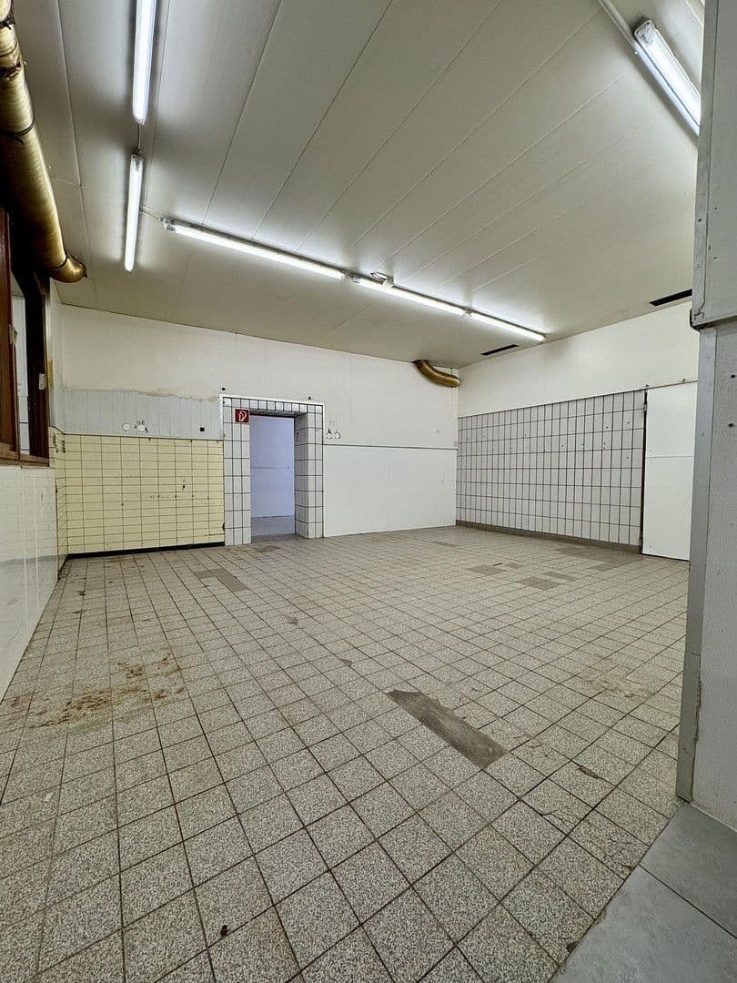 Pronájem nebytového prostoru 260 m², Bochumer Straße 36, Essen, Severní Porýní-Vestfálsko Pronájem nebytového prostoru 260 m², Bochumer Straße 36, Essen, Severní Porýní-Vestfálsko