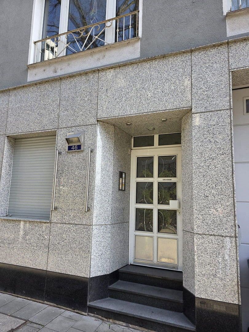 Pronájem bytu 1+1 60 m², Düsseldorf, Severní Porýní-Vestfálsko Pronájem bytu 1+1 60 m², Düsseldorf, Severní Porýní-Vestfálsko