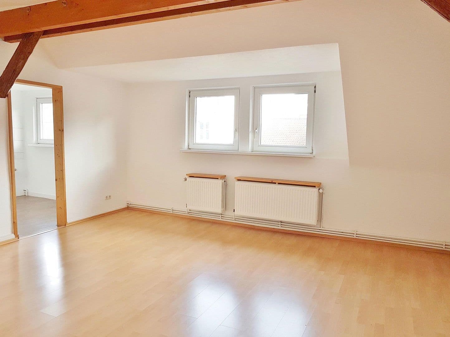 Pronájem bytu 4+1 135 m², Hildesheim, Dolní Sasko Pronájem bytu 4+1 135 m², Hildesheim, Dolní Sasko