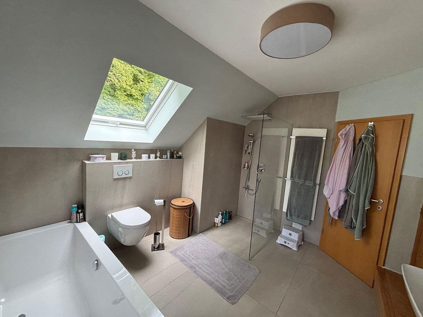 Prodej domu 210 m², pozemek 518 m², Höchst im Odenwald, Hessen Prodej domu 210 m², pozemek 518 m², Höchst im Odenwald, Hessen