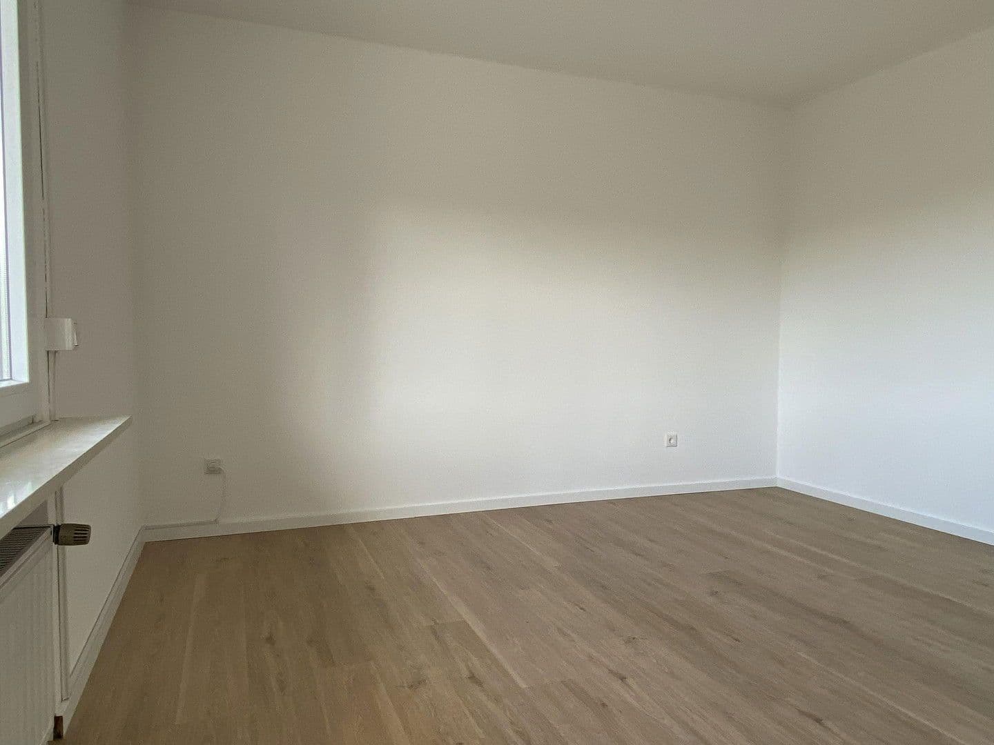 Pronájem bytu 3+1 70 m², Beethovenstraße 14, Hückeswagen, Severní Porýní-Vestfálsko Pronájem bytu 3+1 70 m², Beethovenstraße 14, Hückeswagen, Severní Porýní-Vestfálsko
