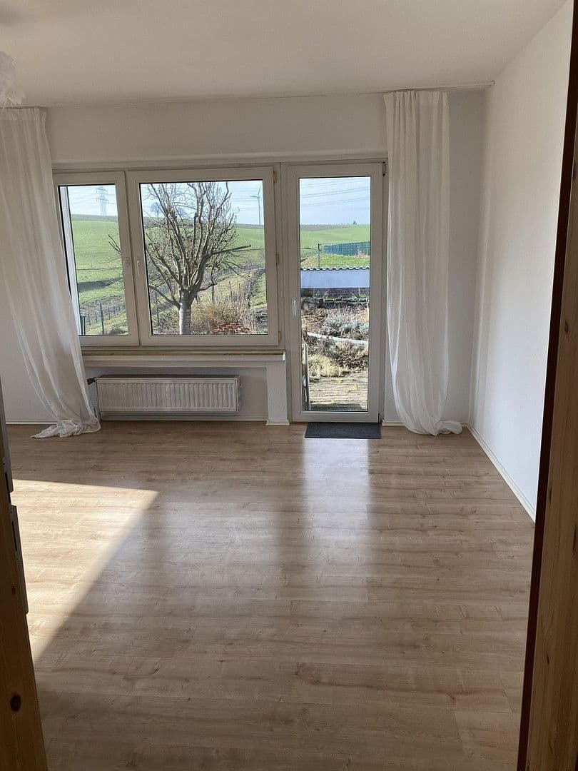 Pronájem bytu 3+1 70 m², Beethovenstraße 14, Hückeswagen, Severní Porýní-Vestfálsko Pronájem bytu 3+1 70 m², Beethovenstraße 14, Hückeswagen, Severní Porýní-Vestfálsko