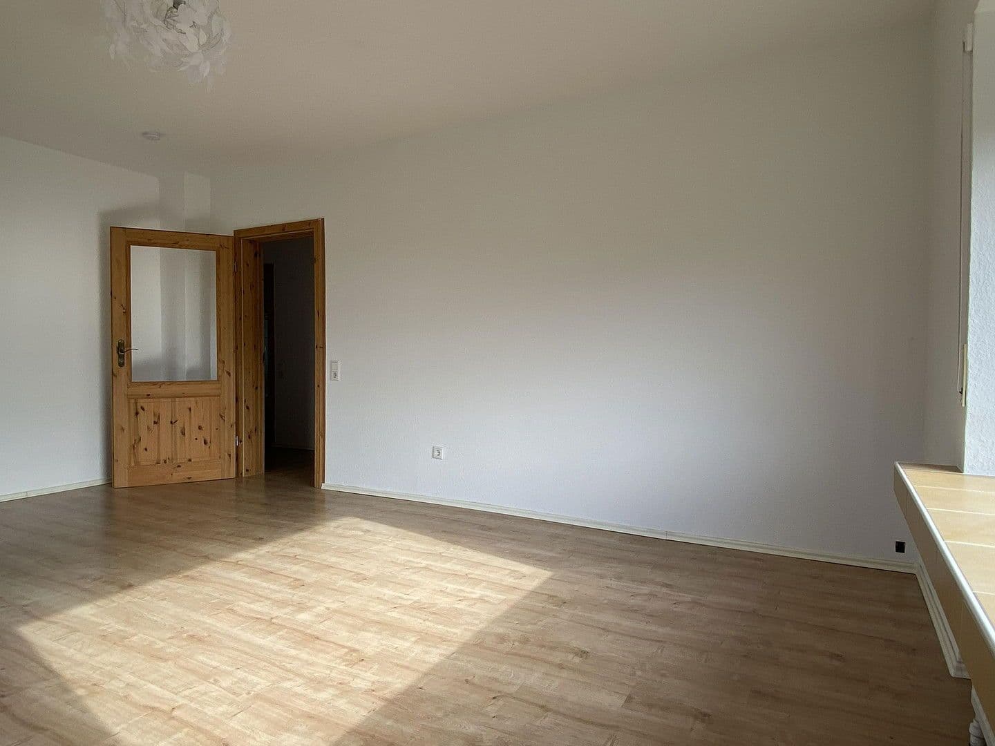 Pronájem bytu 3+1 70 m², Beethovenstraße 14, Hückeswagen, Severní Porýní-Vestfálsko Pronájem bytu 3+1 70 m², Beethovenstraße 14, Hückeswagen, Severní Porýní-Vestfálsko