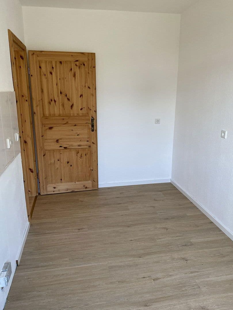 Pronájem bytu 3+1 70 m², Beethovenstraße 14, Hückeswagen, Severní Porýní-Vestfálsko Pronájem bytu 3+1 70 m², Beethovenstraße 14, Hückeswagen, Severní Porýní-Vestfálsko