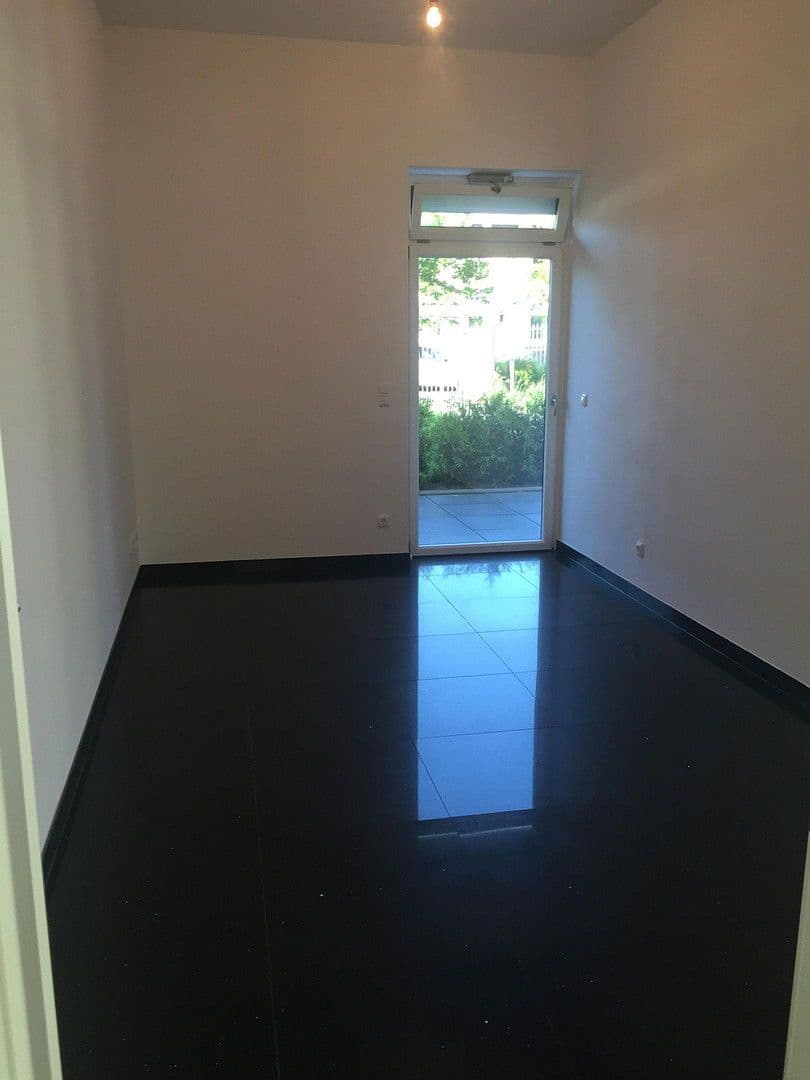 Prodej bytu 3+1 111 m², Scheibmeirstr., München, Bavorsko Prodej bytu 3+1 111 m², Scheibmeirstr., München, Bavorsko