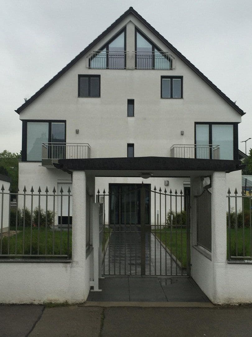 Prodej bytu 3+1 111 m², Scheibmeirstr., München, Bavorsko Prodej bytu 3+1 111 m², Scheibmeirstr., München, Bavorsko