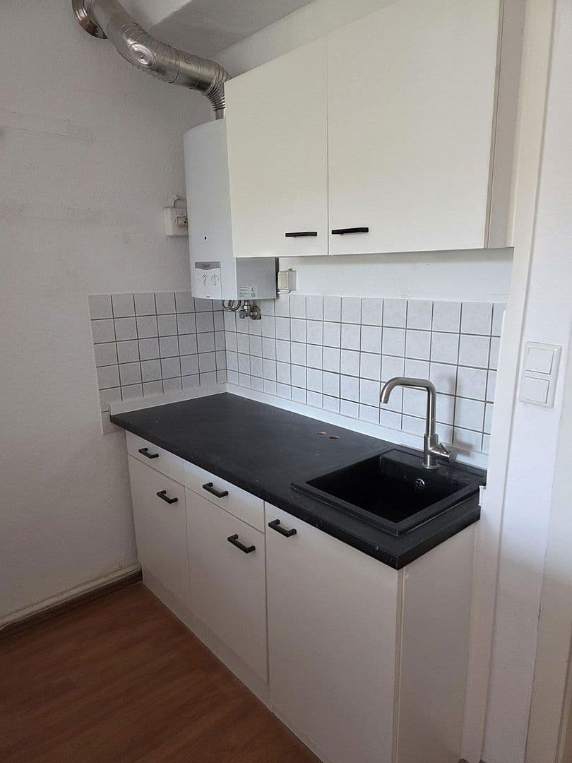 Pronájem bytu 1+kk 49 m², Düsseldorf, Severní Porýní-Vestfálsko Pronájem bytu 1+kk 49 m², Düsseldorf, Severní Porýní-Vestfálsko