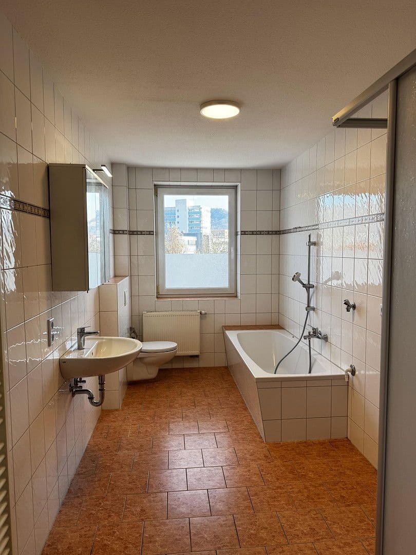 Pronájem bytu 2+kk 58 m², Prüssingstraße 17, Jena, Durynsko Pronájem bytu 2+kk 58 m², Prüssingstraße 17, Jena, Durynsko