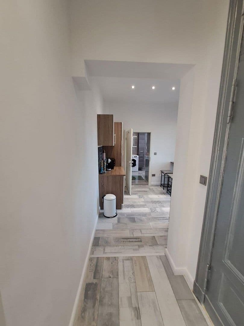 Pronájem bytu 3+1 20 m², Berlin, Berlín Pronájem bytu 3+1 20 m², Berlin, Berlín