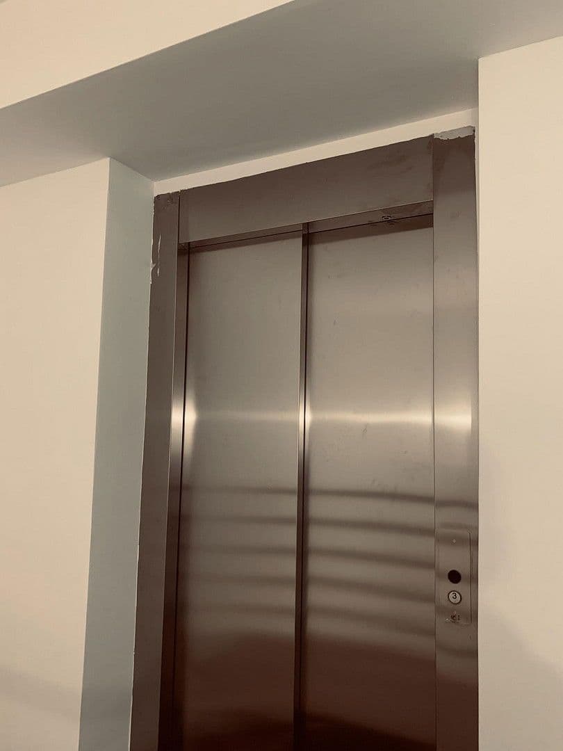 Pronájem bytu 3+kk 117 m², Bochum, Severní Porýní-Vestfálsko Pronájem bytu 3+kk 117 m², Bochum, Severní Porýní-Vestfálsko