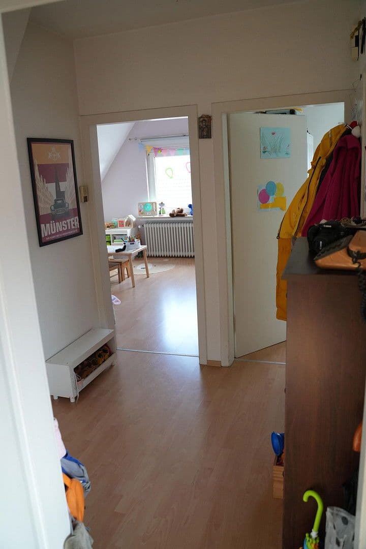 Pronájem bytu 3+1 66 m², Gringsstraße 23, Bonn, Severní Porýní-Vestfálsko Pronájem bytu 3+1 66 m², Gringsstraße 23, Bonn, Severní Porýní-Vestfálsko