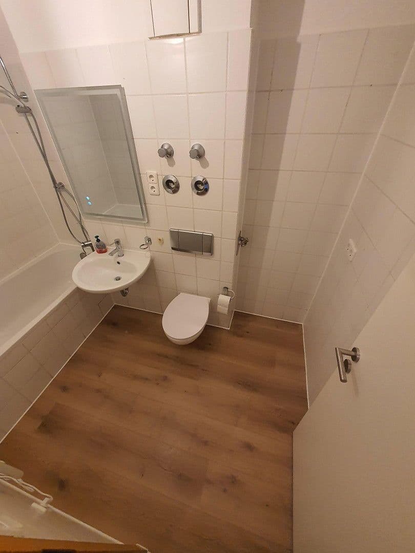 Pronájem bytu 4+1 83 m², Distelweg 2, Schöneiche bei Berlin, Braniborsko Pronájem bytu 4+1 83 m², Distelweg 2, Schöneiche bei Berlin, Braniborsko