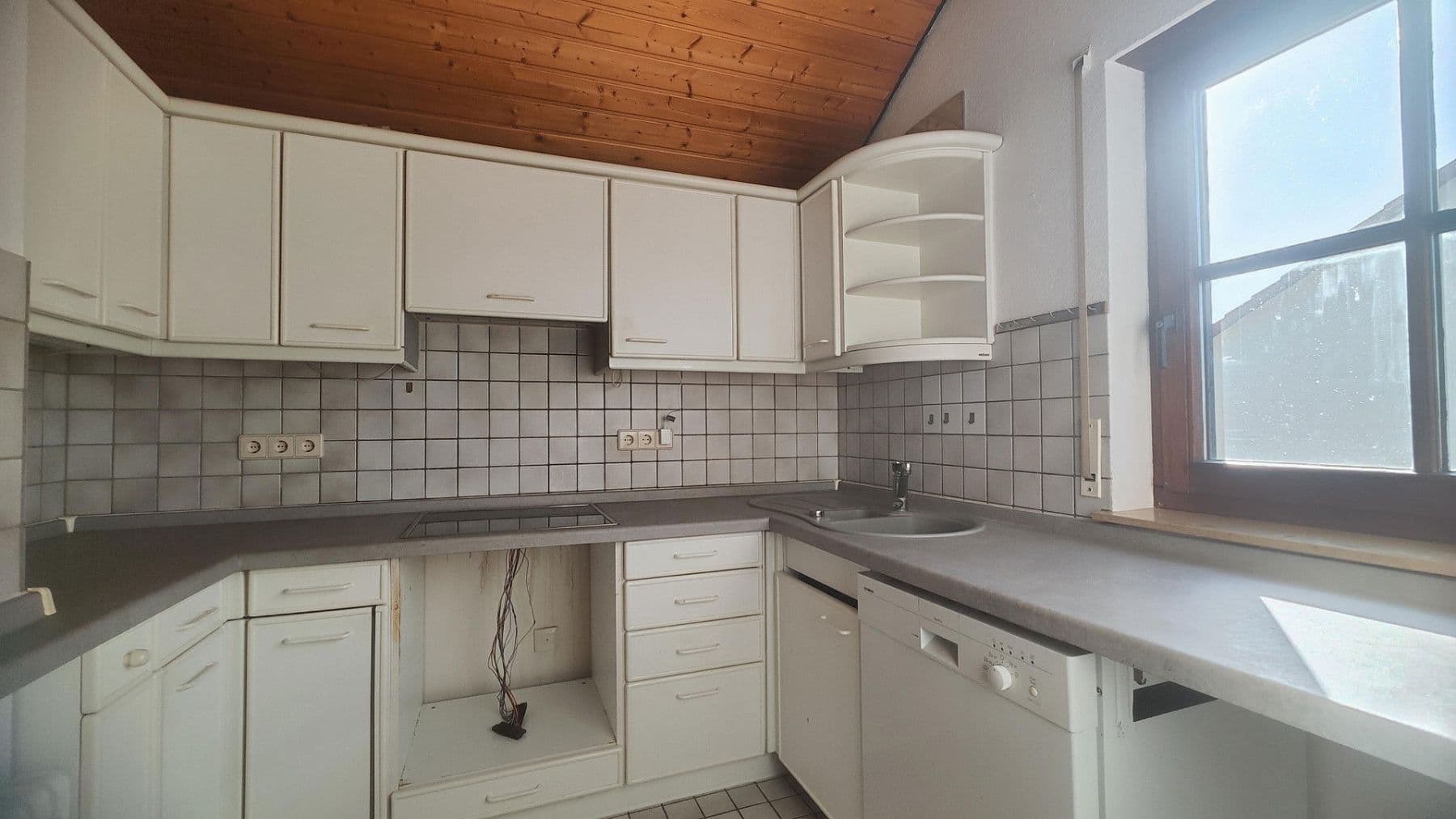 Prodej bytu 4+1 96 m², Waldbronn, Bádensko-Württembersko Prodej bytu 4+1 96 m², Waldbronn, Bádensko-Württembersko