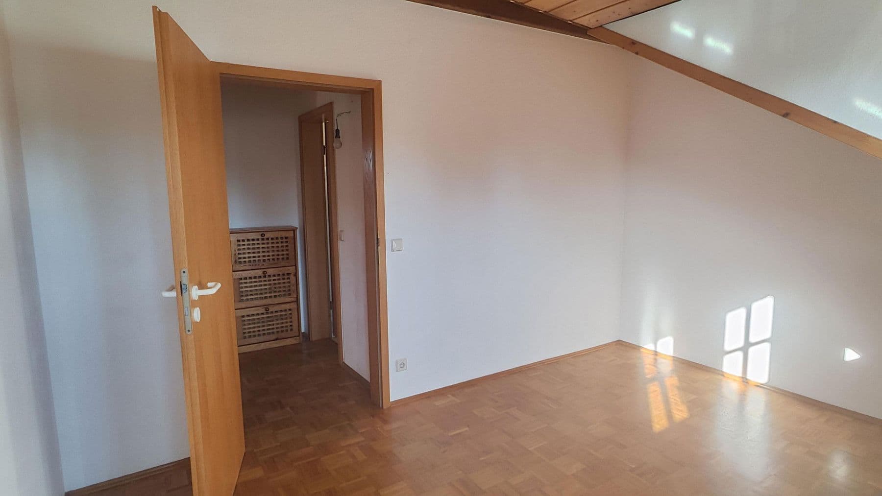 Prodej bytu 4+1 96 m², Waldbronn, Bádensko-Württembersko Prodej bytu 4+1 96 m², Waldbronn, Bádensko-Württembersko