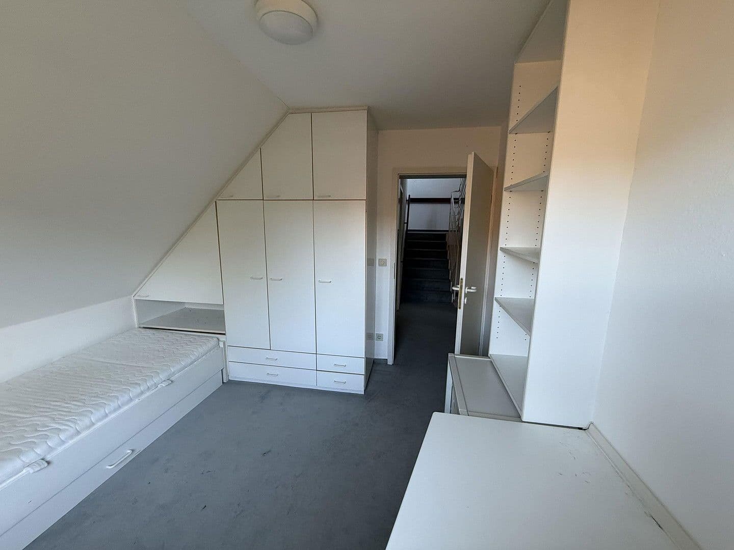 Prodej domu 149 m², pozemek 322 m², Hölderlinweg 39, Münster, Severní Porýní-Vestfálsko Prodej domu 149 m², pozemek 322 m², Hölderlinweg 39, Münster, Severní Porýní-Vestfálsko