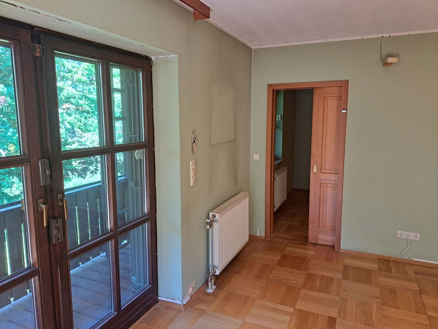 Prodej domu 268 m², pozemek 1.086 m², Ludwig-Ganghofer-Str. 36, Grünwald, Bavorsko Prodej domu 268 m², pozemek 1.086 m², Ludwig-Ganghofer-Str. 36, Grünwald, Bavorsko