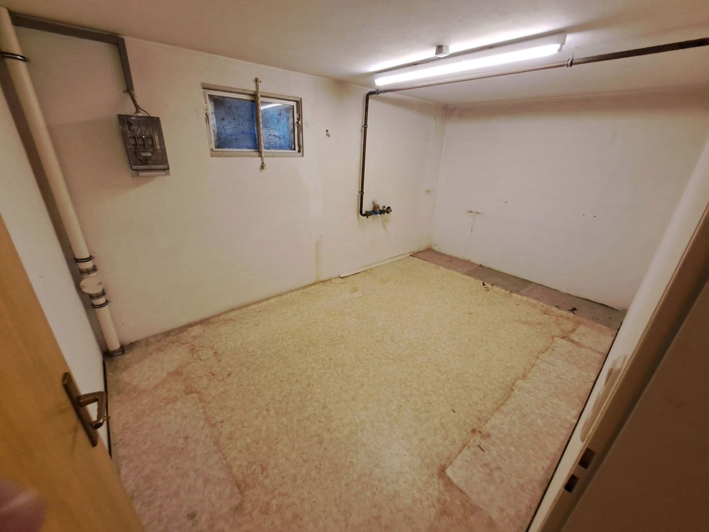 Prodej domu 268 m², pozemek 1.086 m², Ludwig-Ganghofer-Str. 36, Grünwald, Bavorsko Prodej domu 268 m², pozemek 1.086 m², Ludwig-Ganghofer-Str. 36, Grünwald, Bavorsko