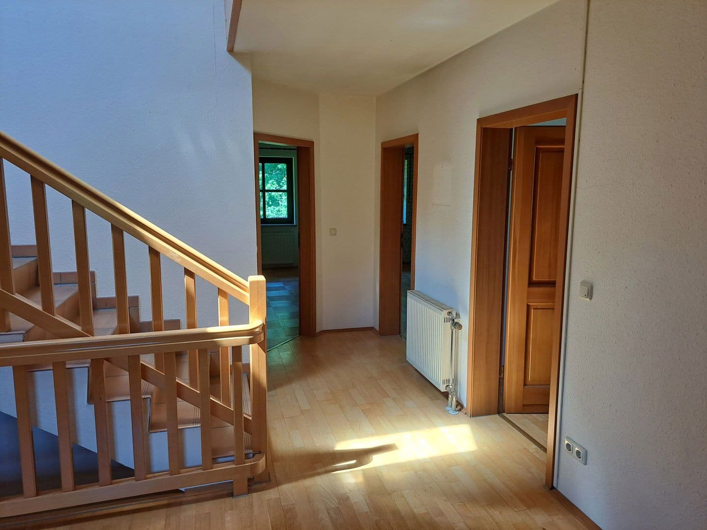 Prodej domu 268 m², pozemek 1.086 m², Ludwig-Ganghofer-Str. 36, Grünwald, Bavorsko Prodej domu 268 m², pozemek 1.086 m², Ludwig-Ganghofer-Str. 36, Grünwald, Bavorsko