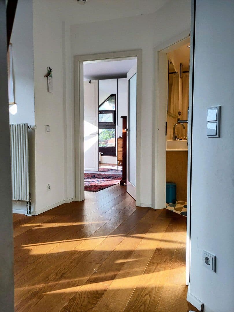 Pronájem bytu 3+1 102 m², Memlingstr. 2, München, Bavorsko Pronájem bytu 3+1 102 m², Memlingstr. 2, München, Bavorsko