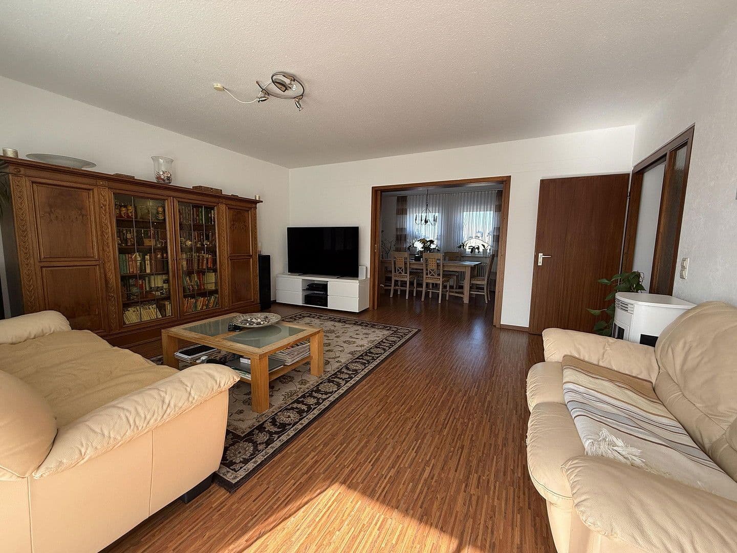 Prodej domu 383 m², pozemek 672 m², Auf der Gans 24, Stuttgart Sommerrain, Bádensko-Württembersko Prodej domu 383 m², pozemek 672 m², Auf der Gans 24, Stuttgart Sommerrain, Bádensko-Württembersko