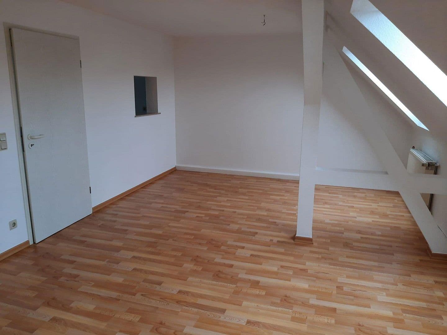 Pronájem bytu 3+1 86 m², Gera, Durynsko Pronájem bytu 3+1 86 m², Gera, Durynsko