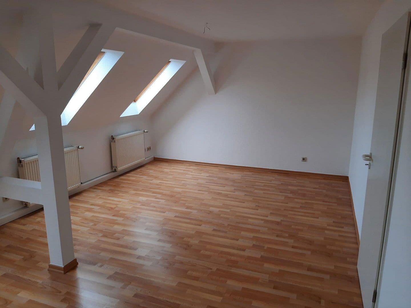 Pronájem bytu 3+1 86 m², Gera, Durynsko Pronájem bytu 3+1 86 m², Gera, Durynsko