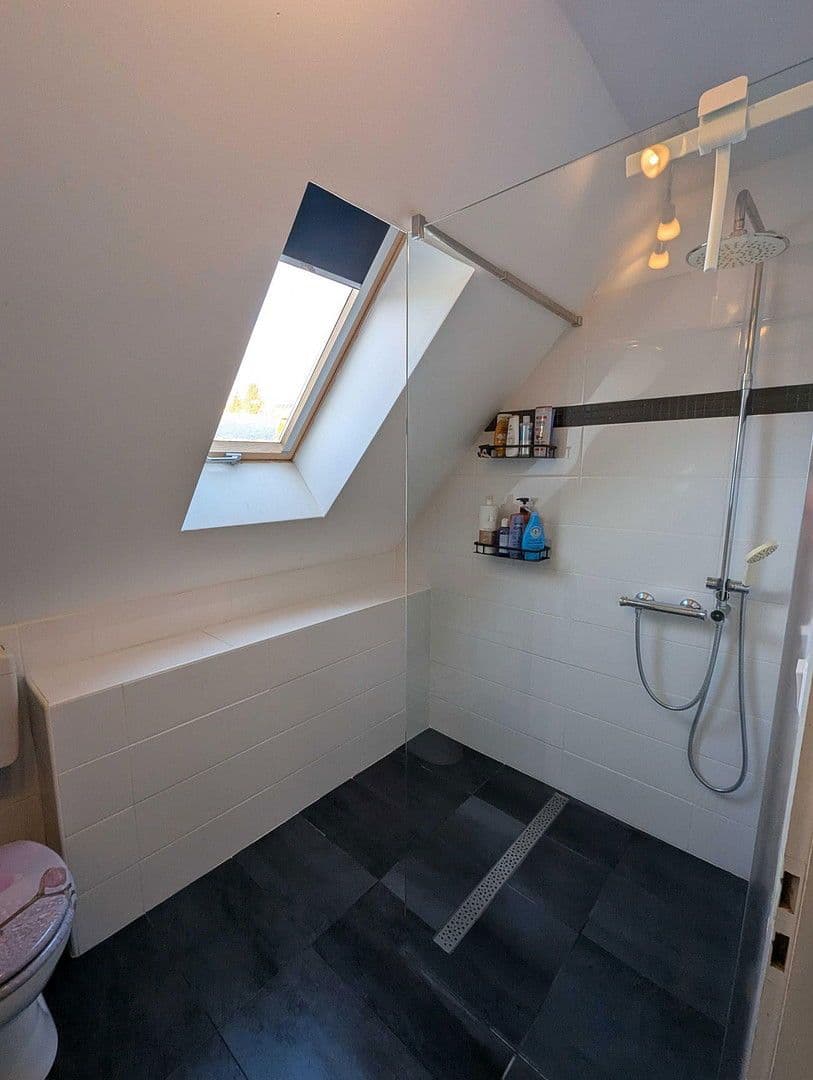 Prodej domu 115 m², pozemek 683 m², Walkertshofen, Bavorsko Prodej domu 115 m², pozemek 683 m², Walkertshofen, Bavorsko