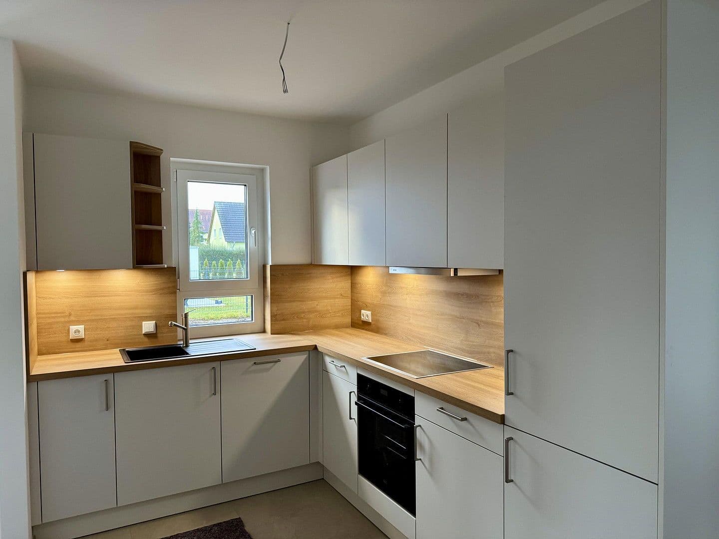 Pronájem bytu 3+1 91 m², Am Lupinenfeld 33, Berlin, Berlín Pronájem bytu 3+1 91 m², Am Lupinenfeld 33, Berlin, Berlín