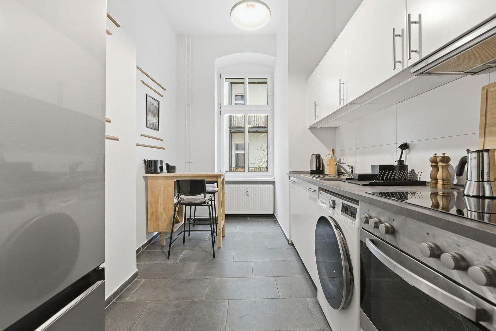 Pronájem bytu 107 m², Simon-Dach-Straße 13, Berlin, Berlín Pronájem bytu 107 m², Simon-Dach-Straße 13, Berlin, Berlín