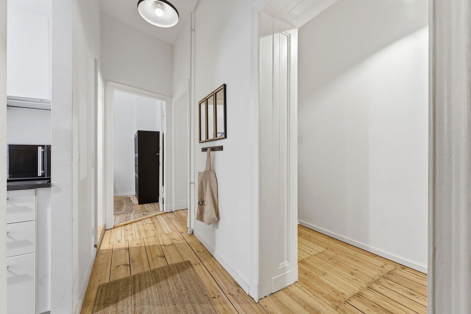 Pronájem bytu 107 m², Simon-Dach-Straße 13, Berlin, Berlín Pronájem bytu 107 m², Simon-Dach-Straße 13, Berlin, Berlín