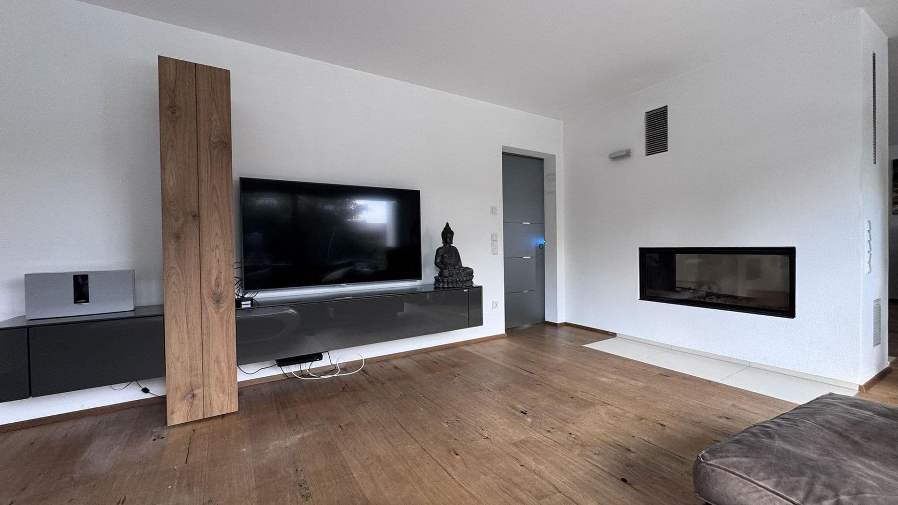 Prodej domu 165 m², pozemek 679 m², Am Falkenhorst 19, Hilpoltstein, Bavorsko Prodej domu 165 m², pozemek 679 m², Am Falkenhorst 19, Hilpoltstein, Bavorsko