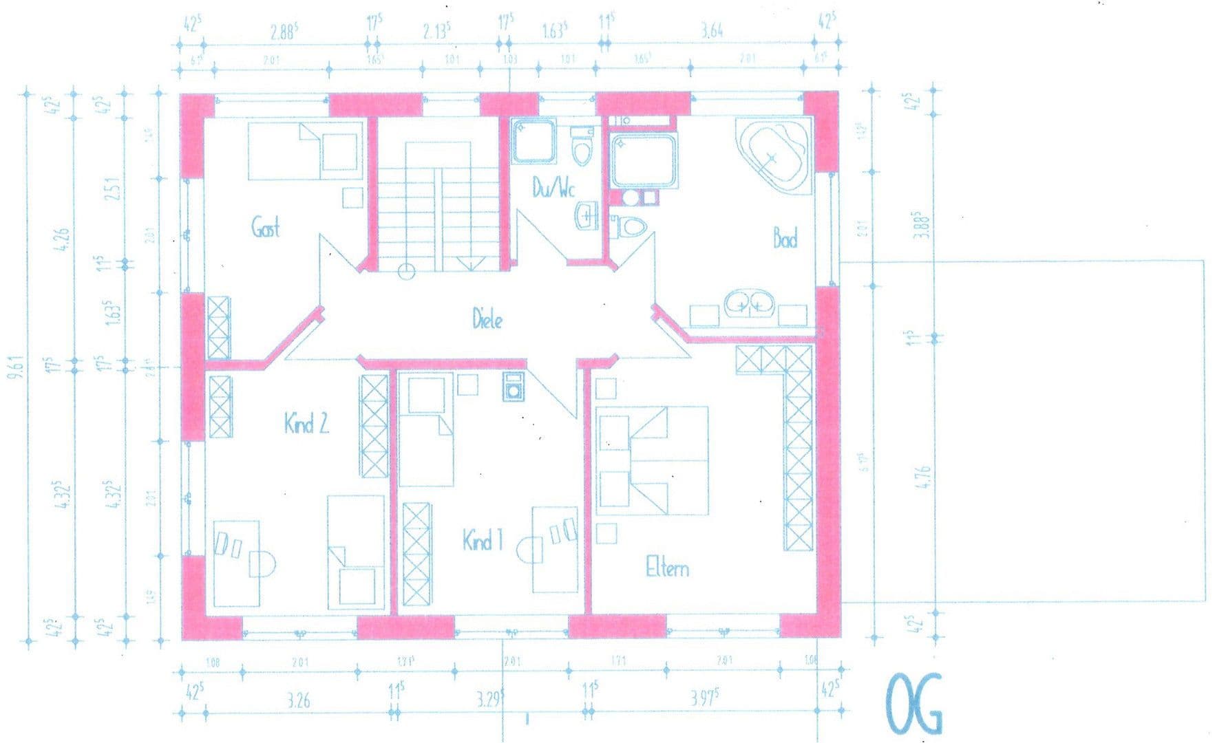 Prodej domu 165 m², pozemek 679 m², Am Falkenhorst 19, Hilpoltstein, Bavorsko Prodej domu 165 m², pozemek 679 m², Am Falkenhorst 19, Hilpoltstein, Bavorsko