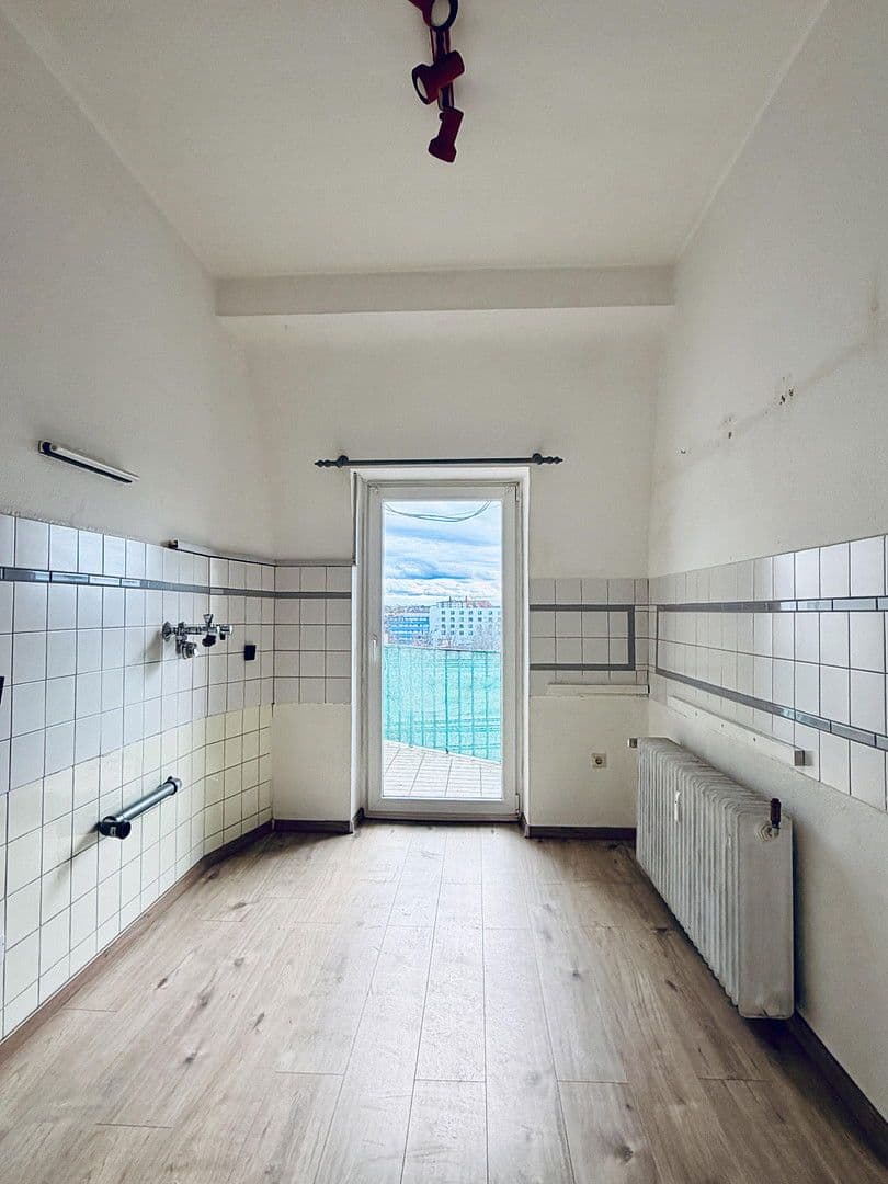 Pronájem bytu 2+1 63 m², Hessestr. 6, Nürnberg, Bavorsko Pronájem bytu 2+1 63 m², Hessestr. 6, Nürnberg, Bavorsko