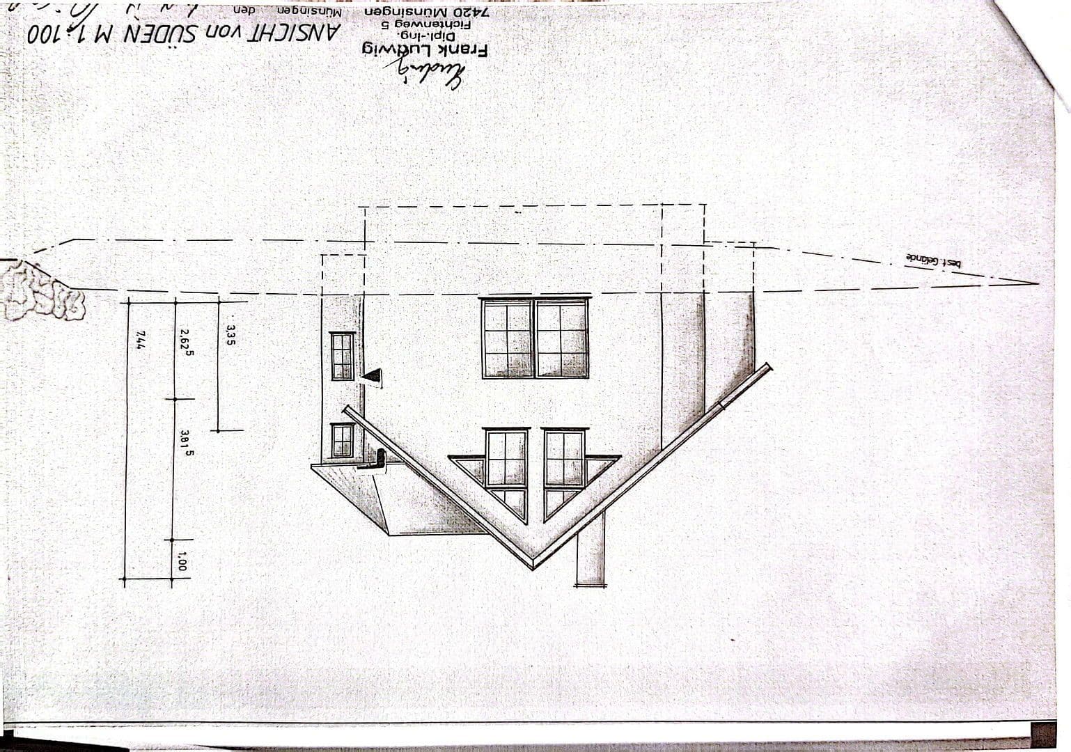 Prodej domu 175 m², pozemek 757 m², Krokusweg 1, Münsingen, Bádensko-Württembersko Prodej domu 175 m², pozemek 757 m², Krokusweg 1, Münsingen, Bádensko-Württembersko
