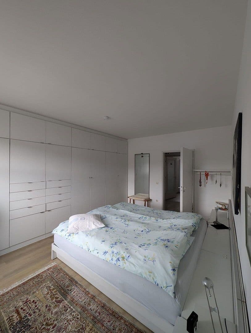 Pronájem bytu 4+1 121 m², Pforzheim, Bádensko-Württembersko Pronájem bytu 4+1 121 m², Pforzheim, Bádensko-Württembersko