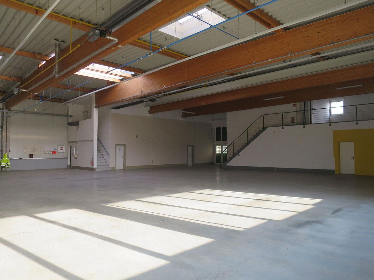 Pronájem nebytového prostoru 1.700 m², Windmüllerstr. 50, Lippstadt, Severní Porýní-Vestfálsko Pronájem nebytového prostoru 1.700 m², Windmüllerstr. 50, Lippstadt, Severní Porýní-Vestfálsko