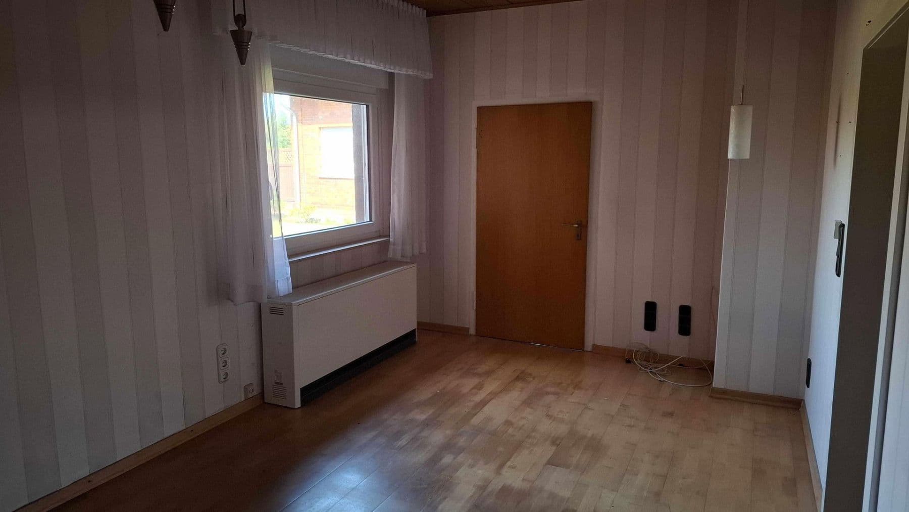 Prodej domu 240 m², pozemek 1.970 m², Petershagen, Severní Porýní-Vestfálsko Prodej domu 240 m², pozemek 1.970 m², Petershagen, Severní Porýní-Vestfálsko