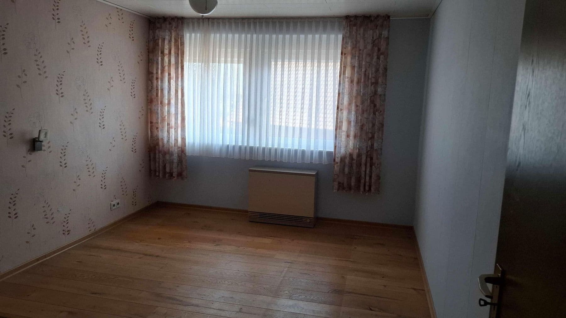 Prodej domu 240 m², pozemek 1.970 m², Petershagen, Severní Porýní-Vestfálsko Prodej domu 240 m², pozemek 1.970 m², Petershagen, Severní Porýní-Vestfálsko
