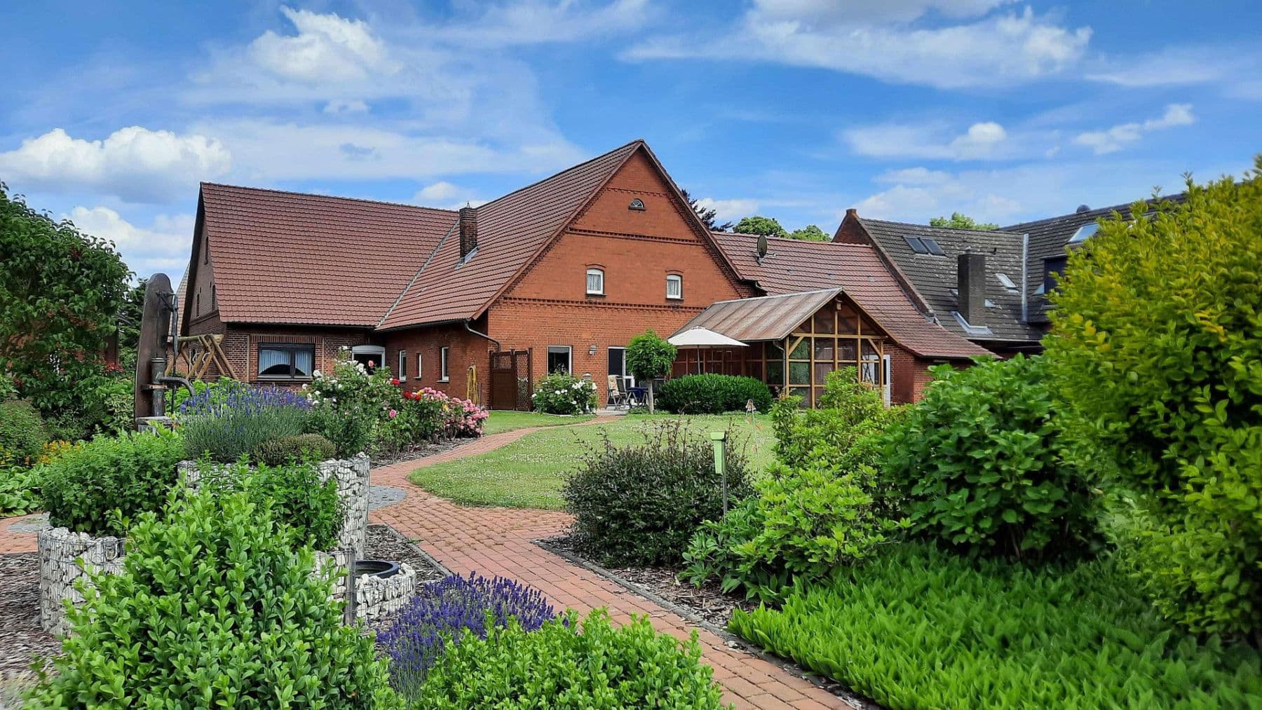 Prodej domu 240 m², pozemek 1.970 m², Petershagen, Severní Porýní-Vestfálsko Prodej domu 240 m², pozemek 1.970 m², Petershagen, Severní Porýní-Vestfálsko